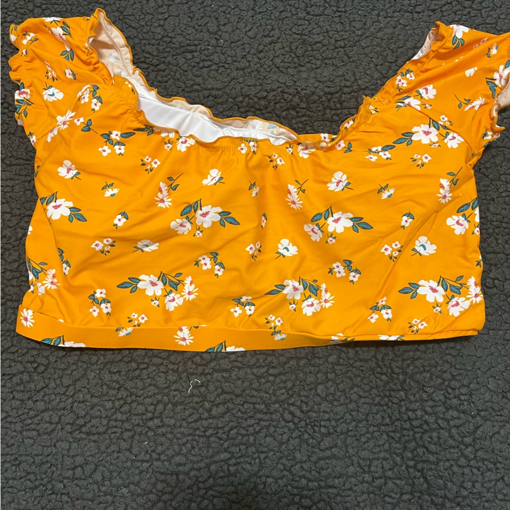 Cropped swim top 2x